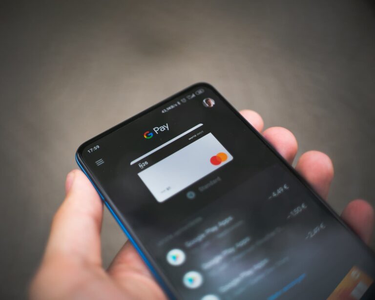 Где открыть карту Visa или Mastercard